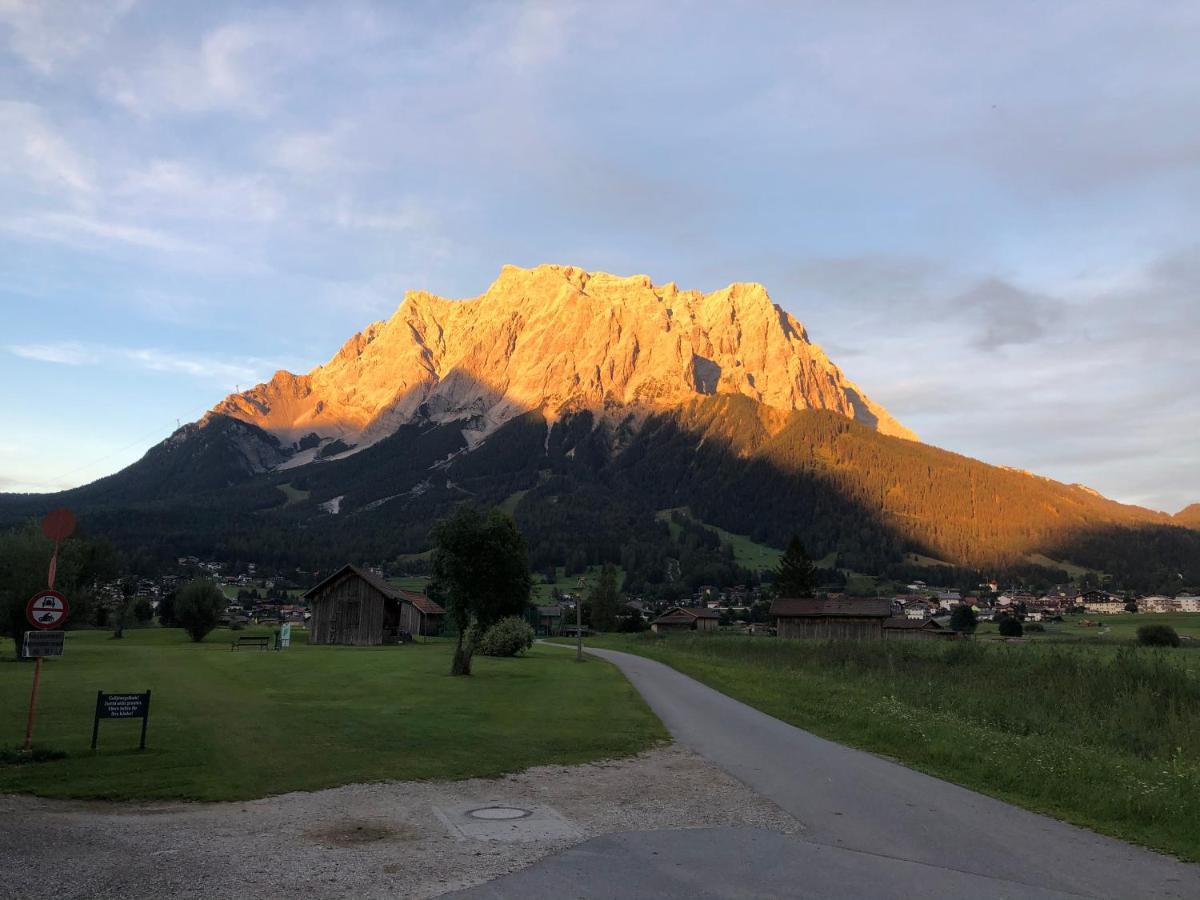 Hotel Alpin Ehrwald Exterior photo